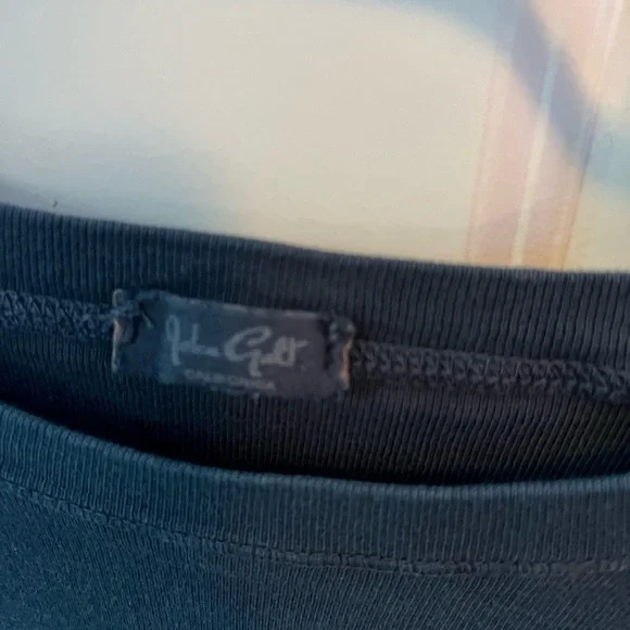 navy tee - Picture 3 of 4